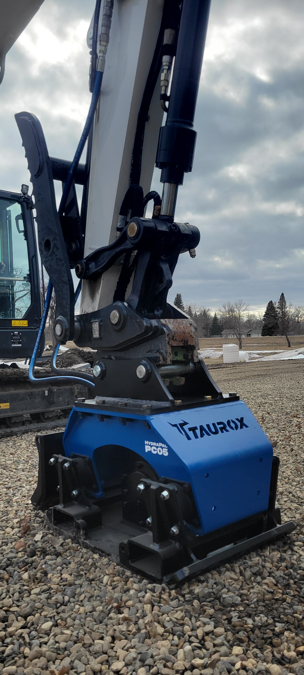 PowerPac™ PC15, 5-15 Ton Hydraulic Plate Compactor